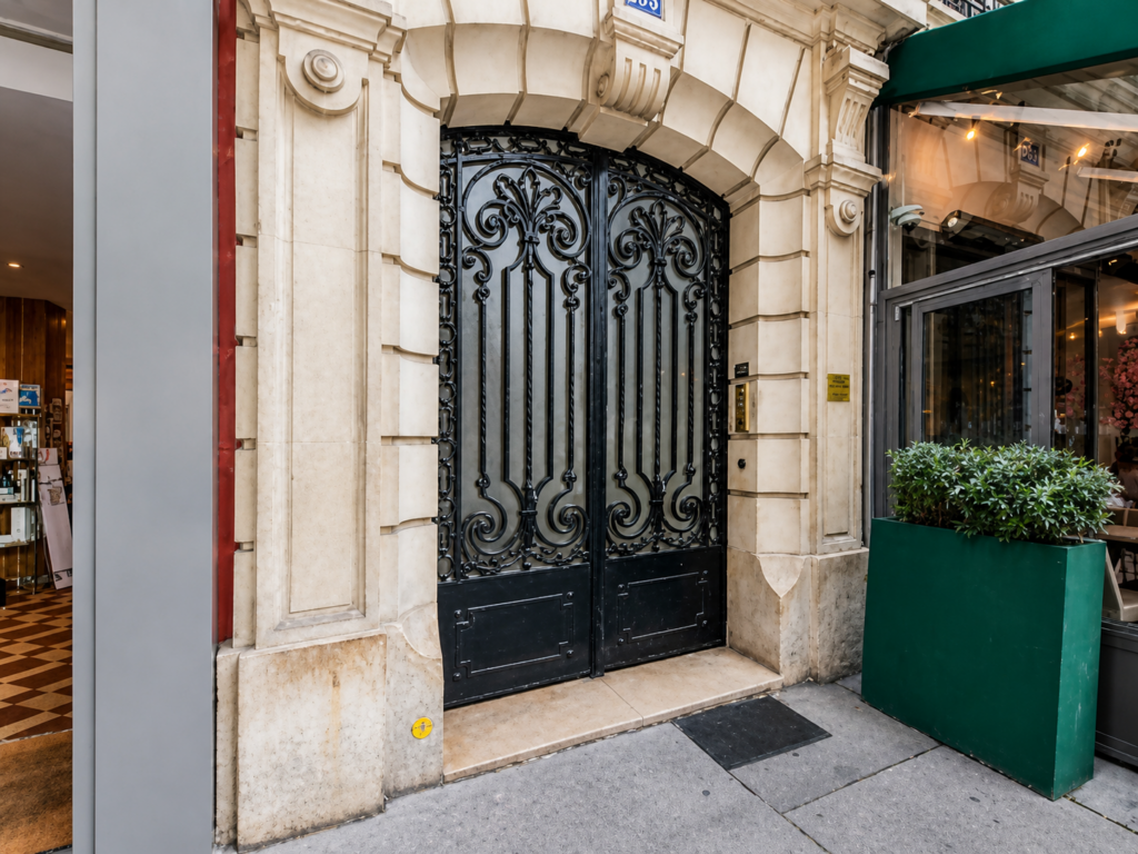 Appartement traversant de 77,62 m² - Paris 16e | Immeubles & Patrimoine