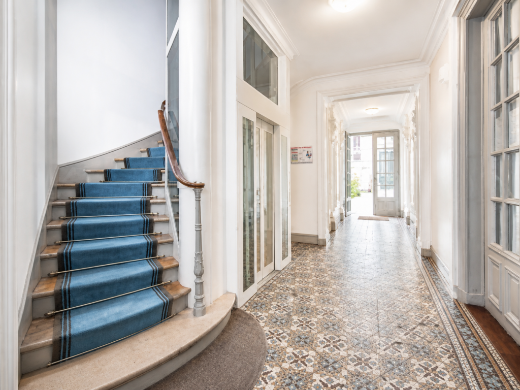 Appartement traversant de 77,62 m² - Paris 16e | Immeubles & Patrimoine