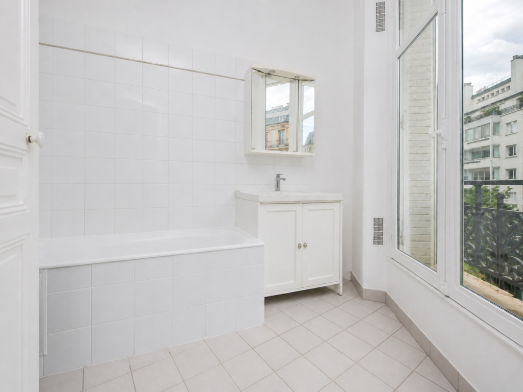 Appartement traversant de 77,62 m² - Paris 16e | Immeubles & Patrimoine